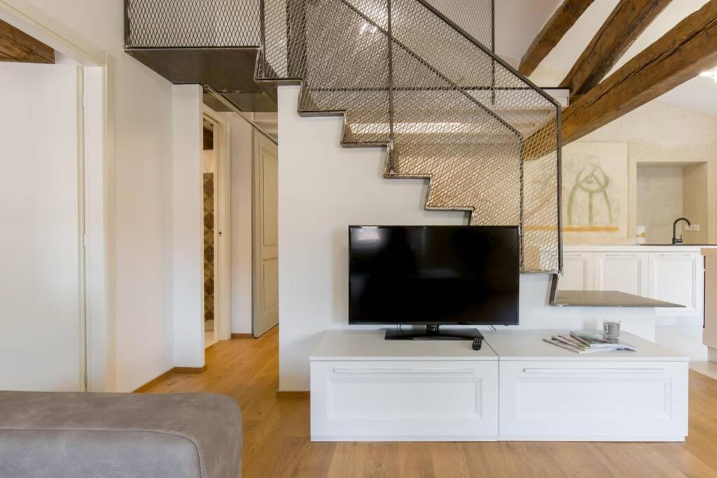 Luxury Design Apt With Amazing View Apartment Verona Bagian luar foto